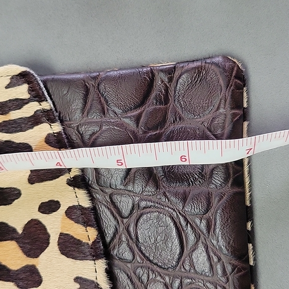 LV Recycled Croosbody - Picture 17 of 17